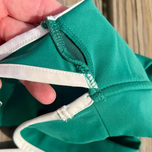 KimberlyC M Green/White Sports Bra! NEW! - Picture 11 of 16
